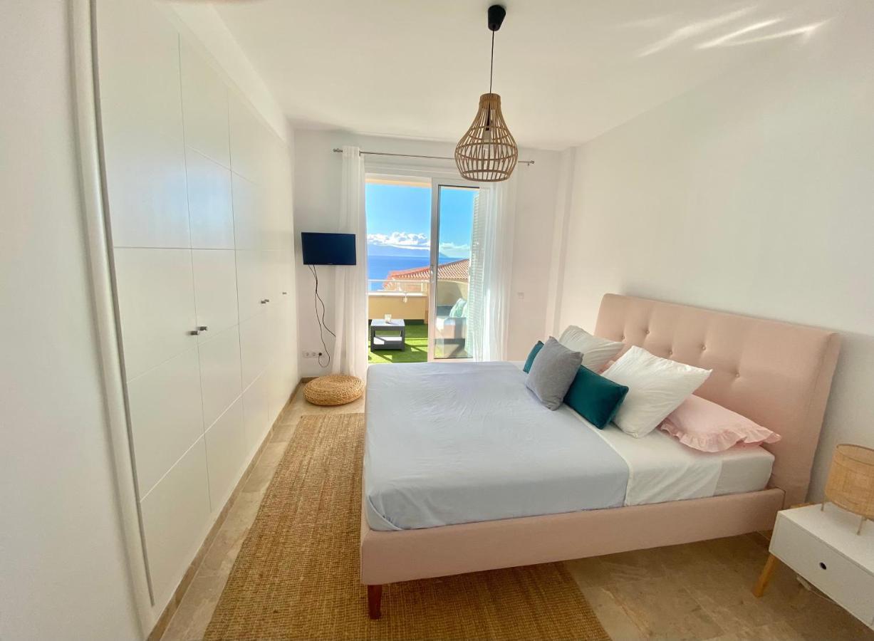 Los Gigantes Ocean View Apartment ปัวร์โตเดซานตีอาโก ภายนอก รูปภาพ